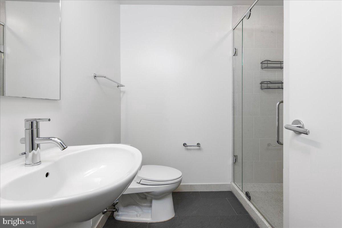 2101 MARKET STREET 00 2206