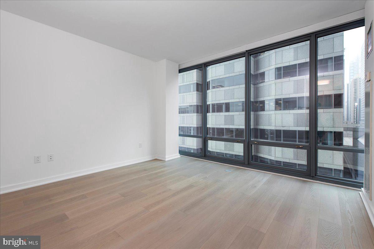 2101 MARKET STREET 00 2206