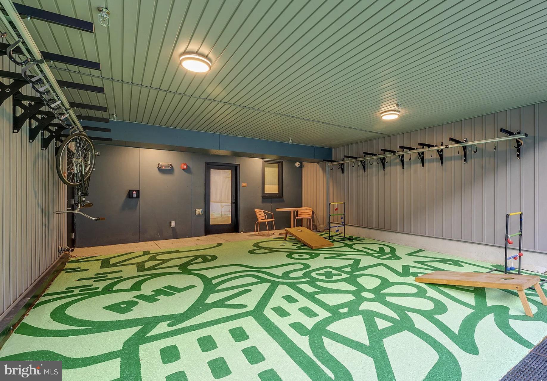 2009 N HOWARD STREET 324