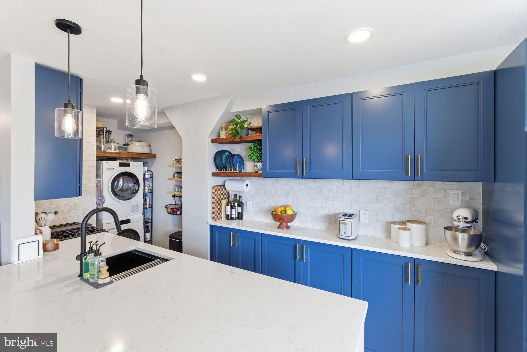 1810 RITTENHOUSE SQUARE 509