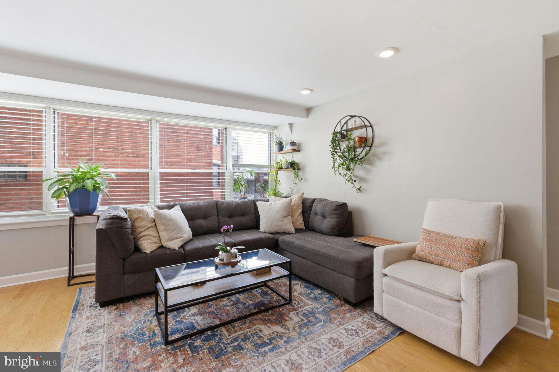 1810 RITTENHOUSE SQUARE 509