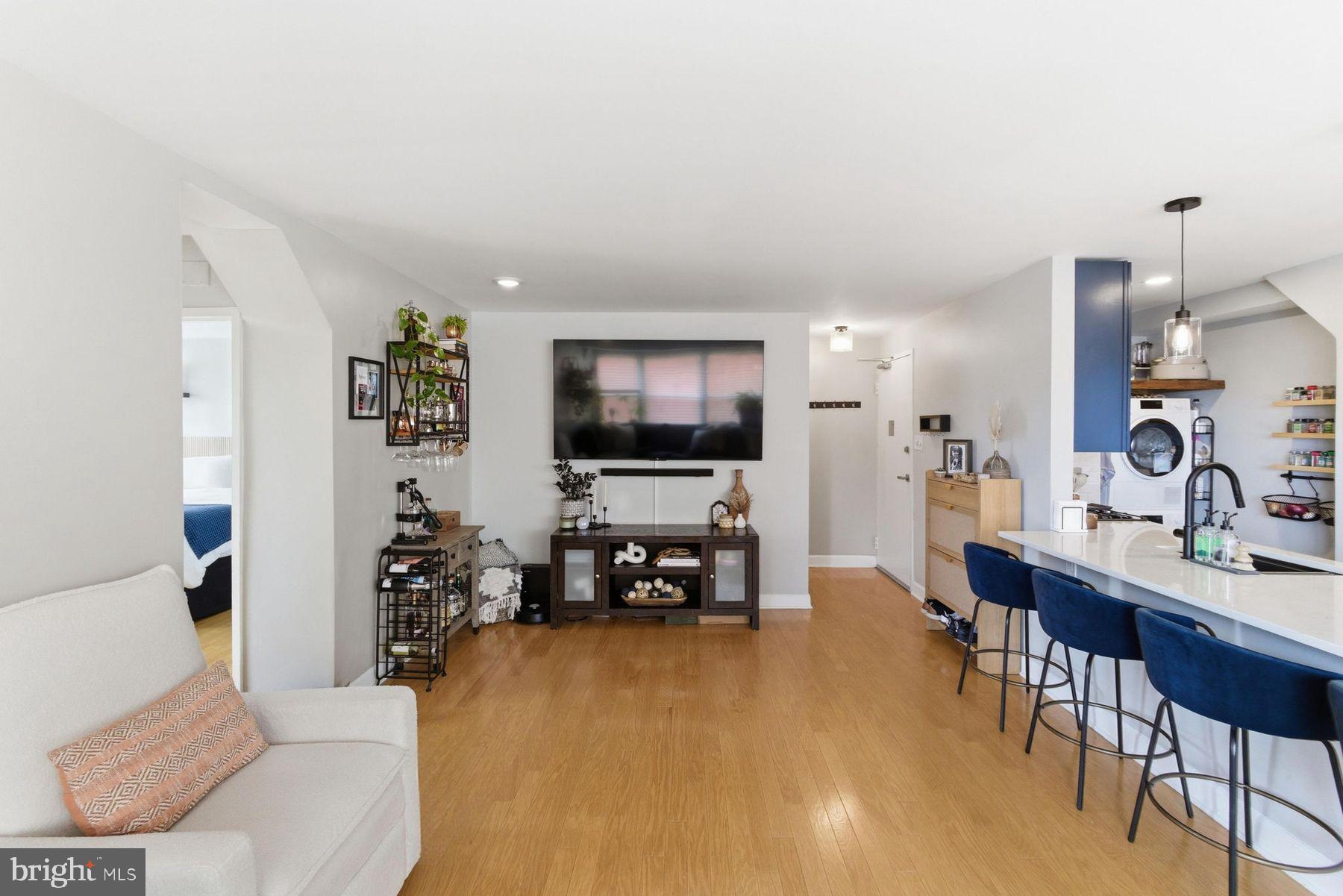 1810 RITTENHOUSE SQUARE 509
