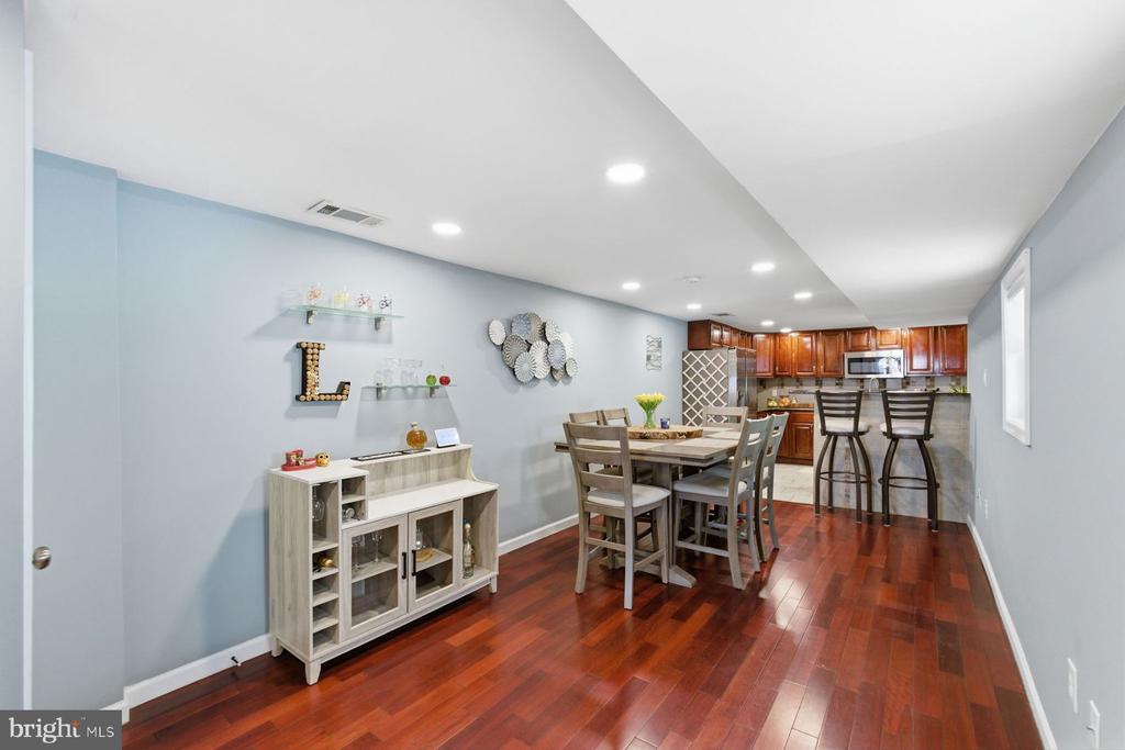 1102 S FRONT STREET 1/2
