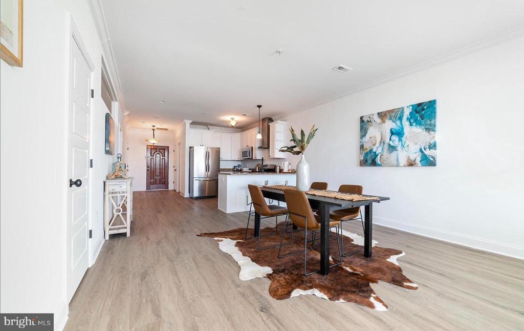 1 BROWN STREET Unit: 2B2BA