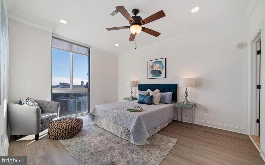 1 BROWN STREET Unit: 2B2BA