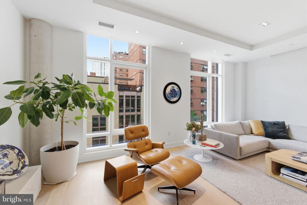 2108-10 WALNUT STREET Unit: 401