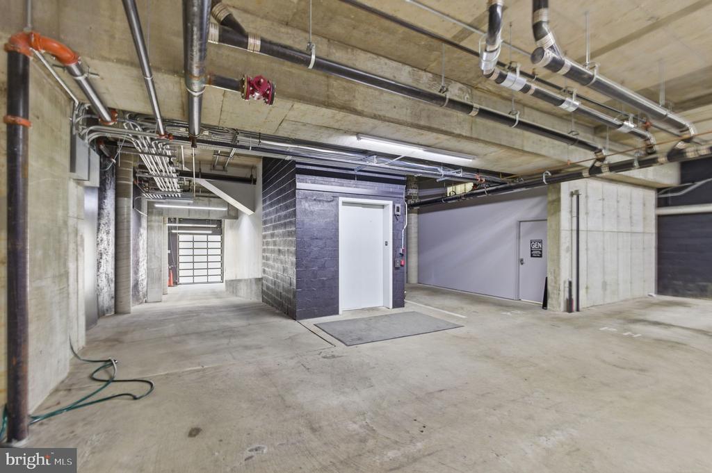 2108-10 WALNUT STREET Unit: 401