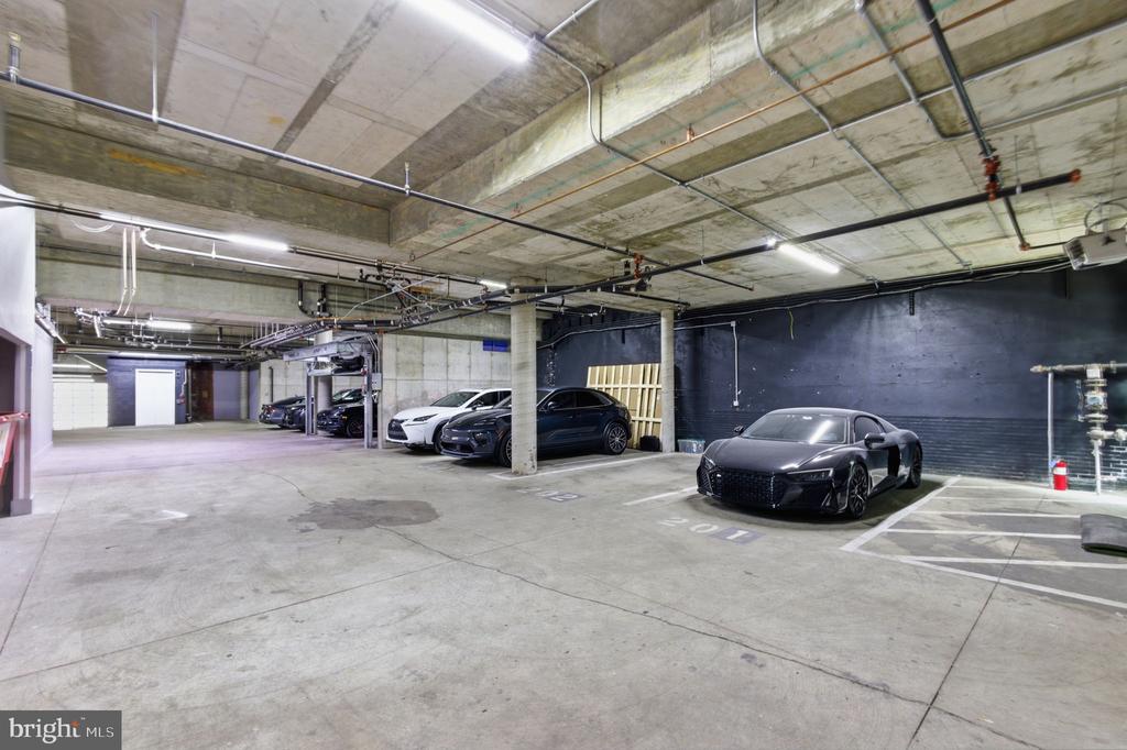 2108-10 WALNUT STREET Unit: 401