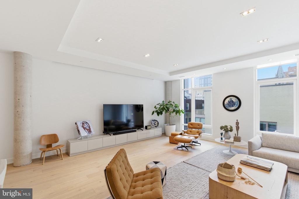 2108-10 WALNUT STREET Unit: 401
