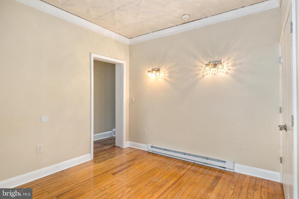 309 E GIRARD AVENUE