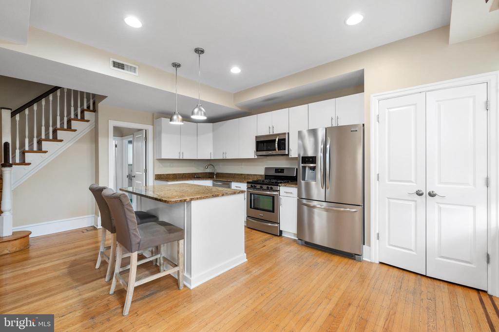309 E GIRARD AVENUE