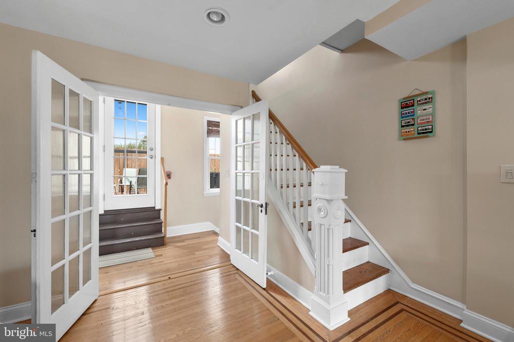 309 E GIRARD AVENUE