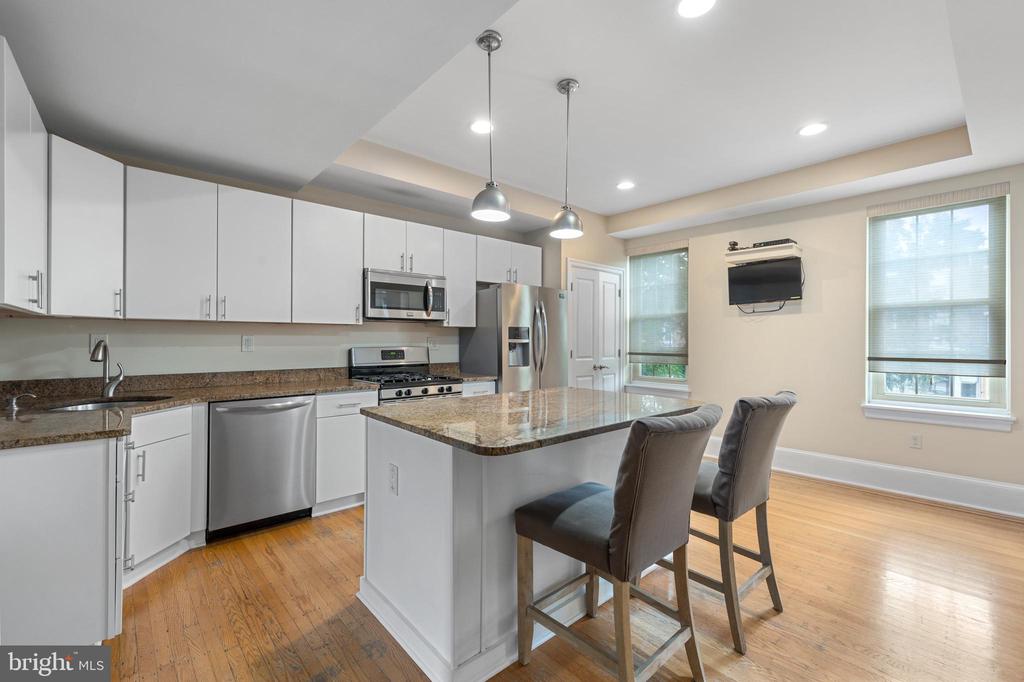 309 E GIRARD AVENUE