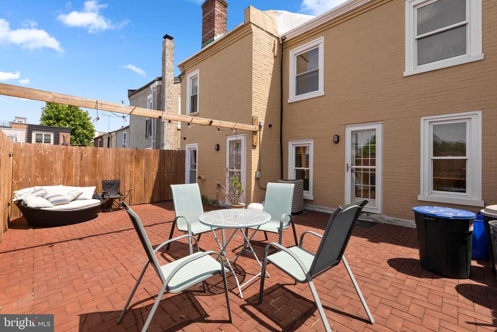 309 E GIRARD AVENUE