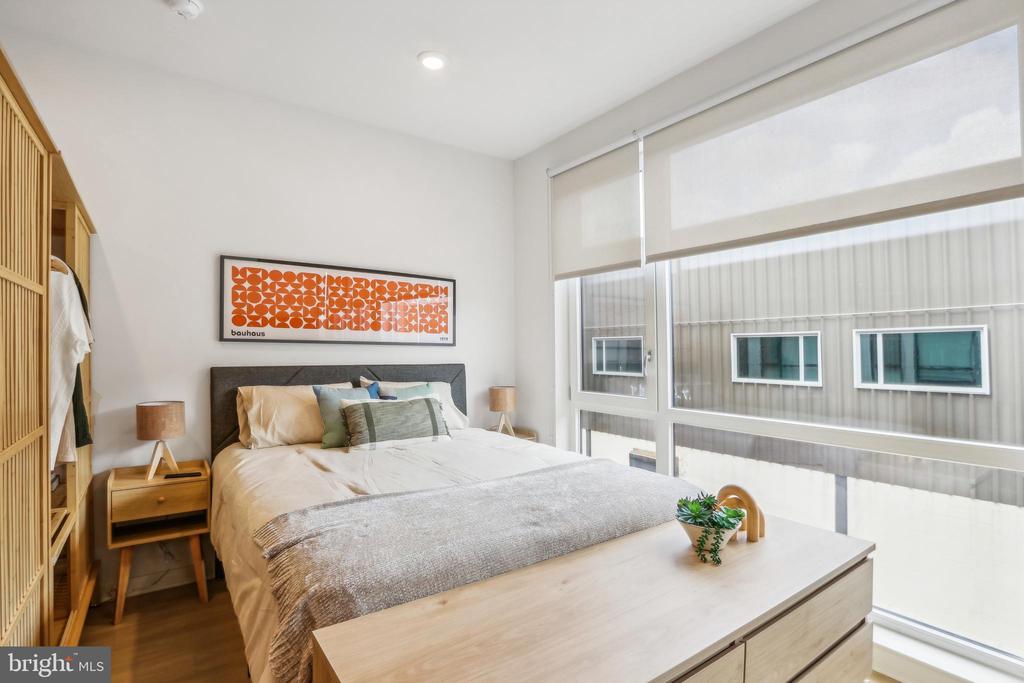 1775 N AMERICAN STREET Unit: 211