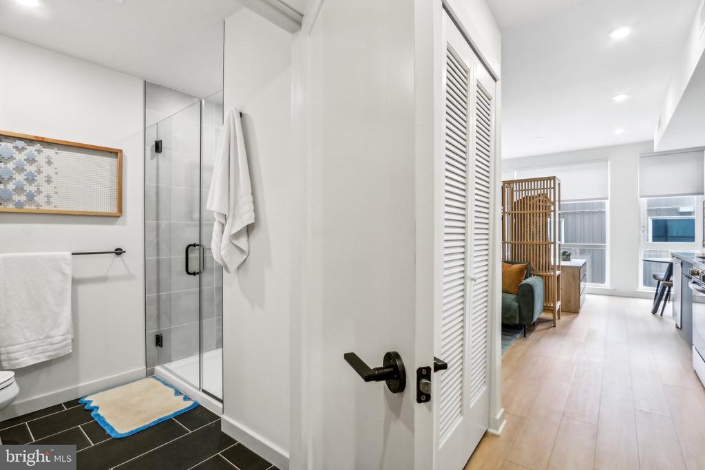 1775 N AMERICAN STREET Unit: 211