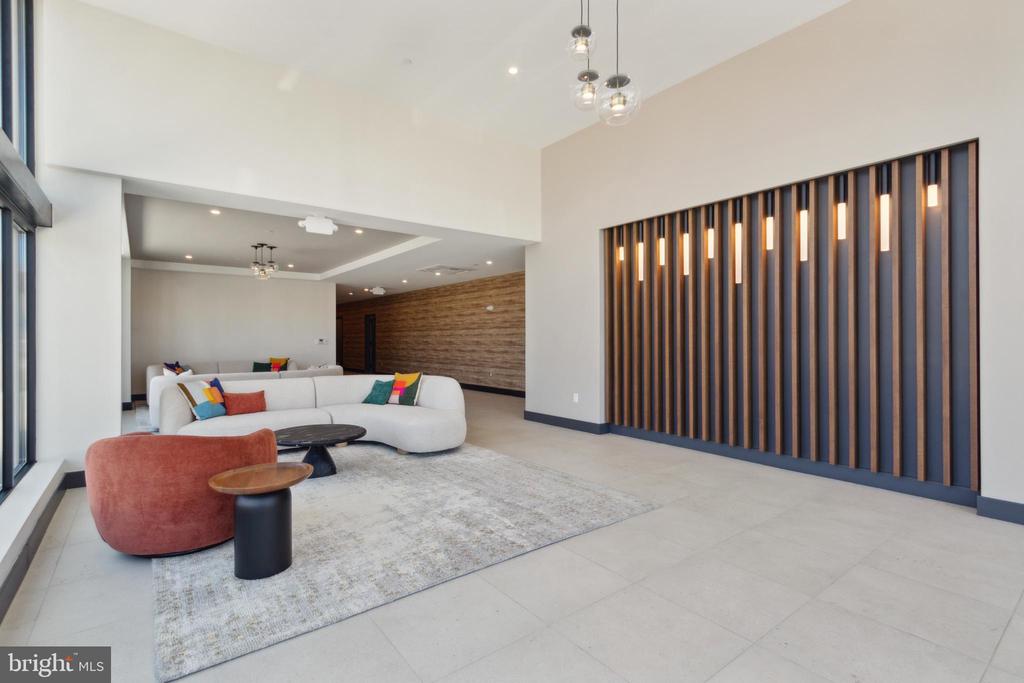 1775 N AMERICAN STREET Unit: 211