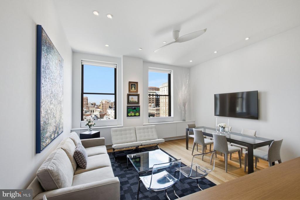 210 W WASHINGTON SQUARE Unit: 6N