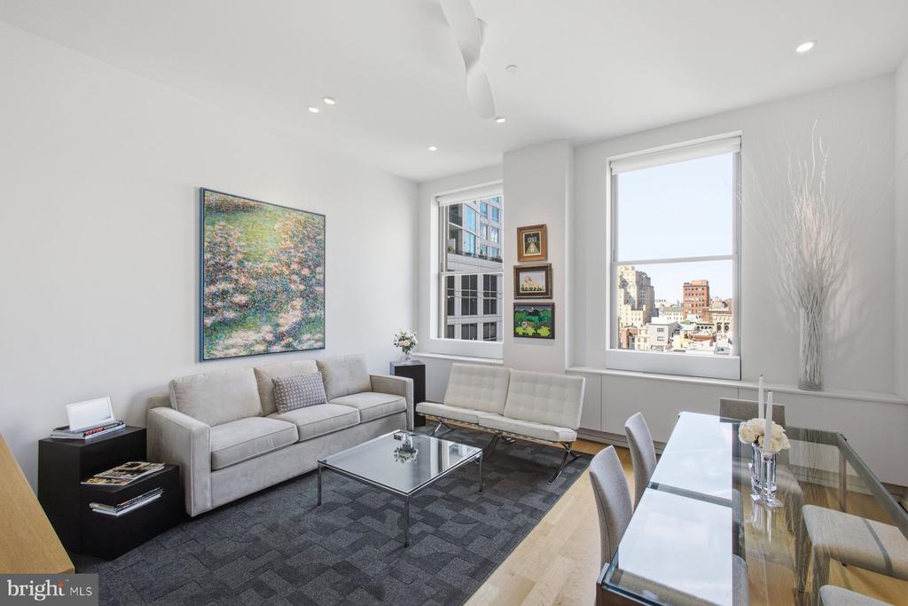 210 W WASHINGTON SQUARE Unit: 6N