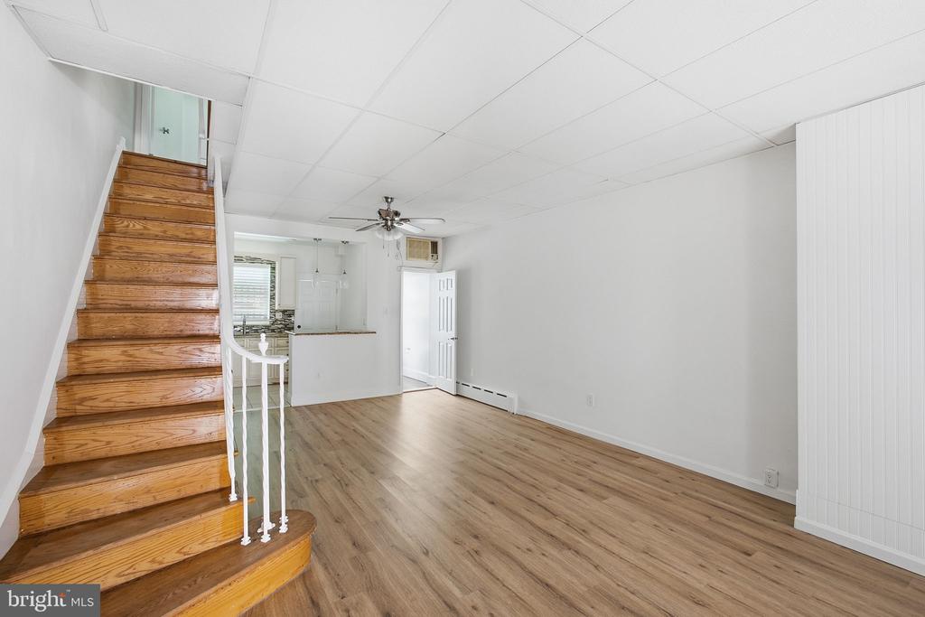 1802 TREE STREET