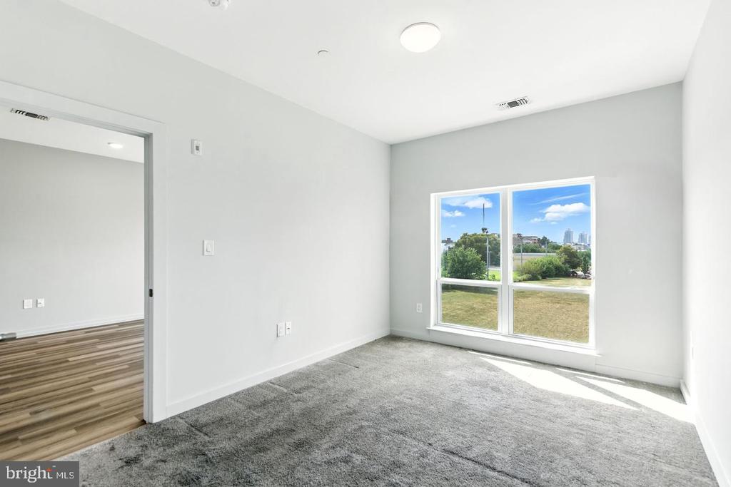 2110 E NORRIS STREET Unit: 416