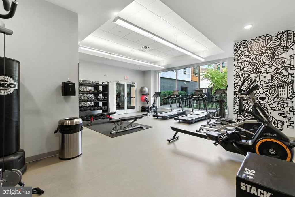 2110 E NORRIS STREET Unit: 416