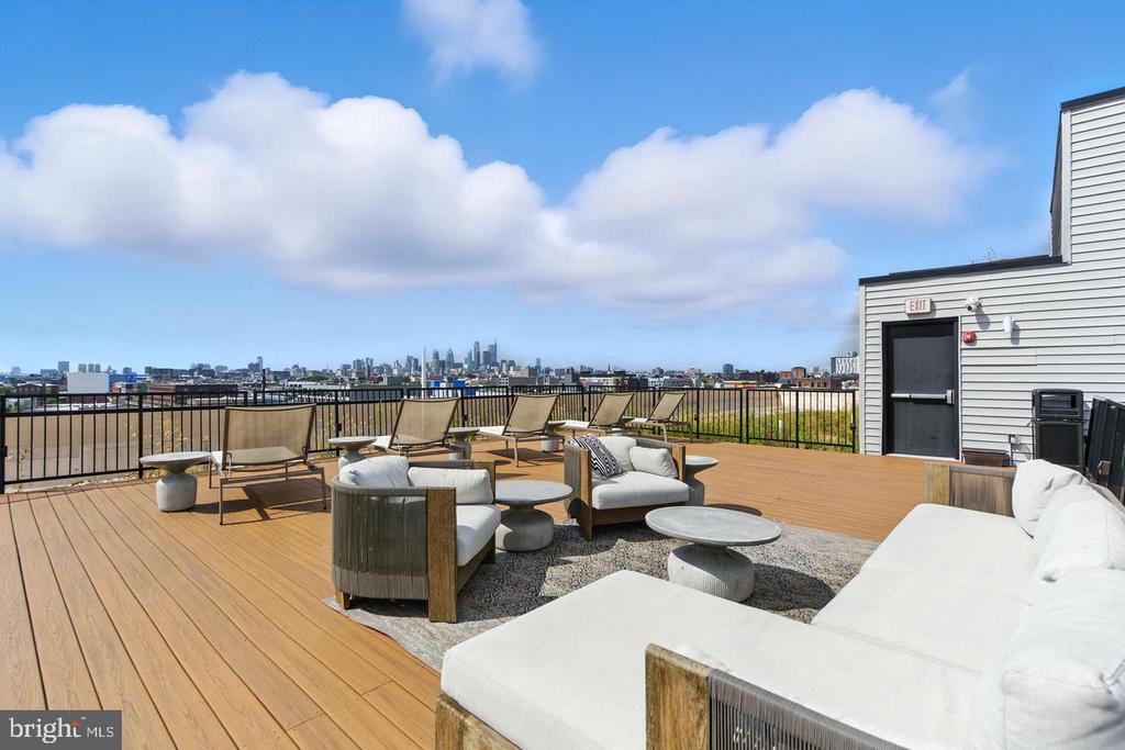 2110 E NORRIS STREET Unit: 615