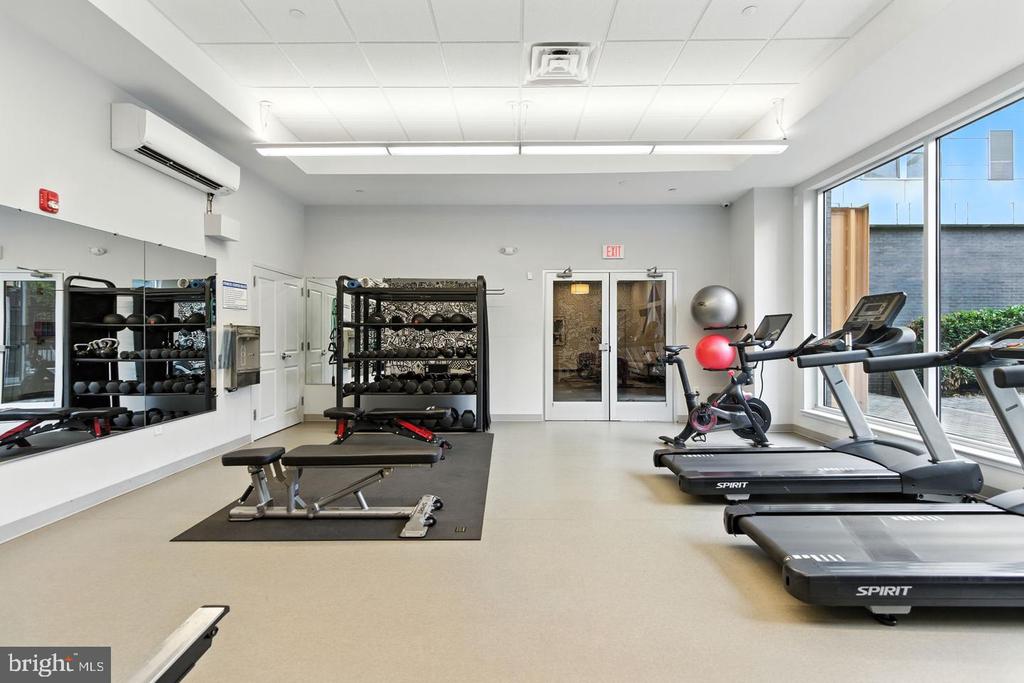 2110 E NORRIS STREET Unit: 615