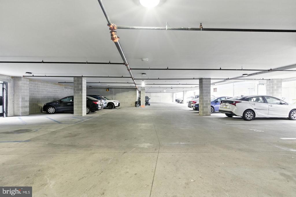 2110 E NORRIS STREET Unit: 615