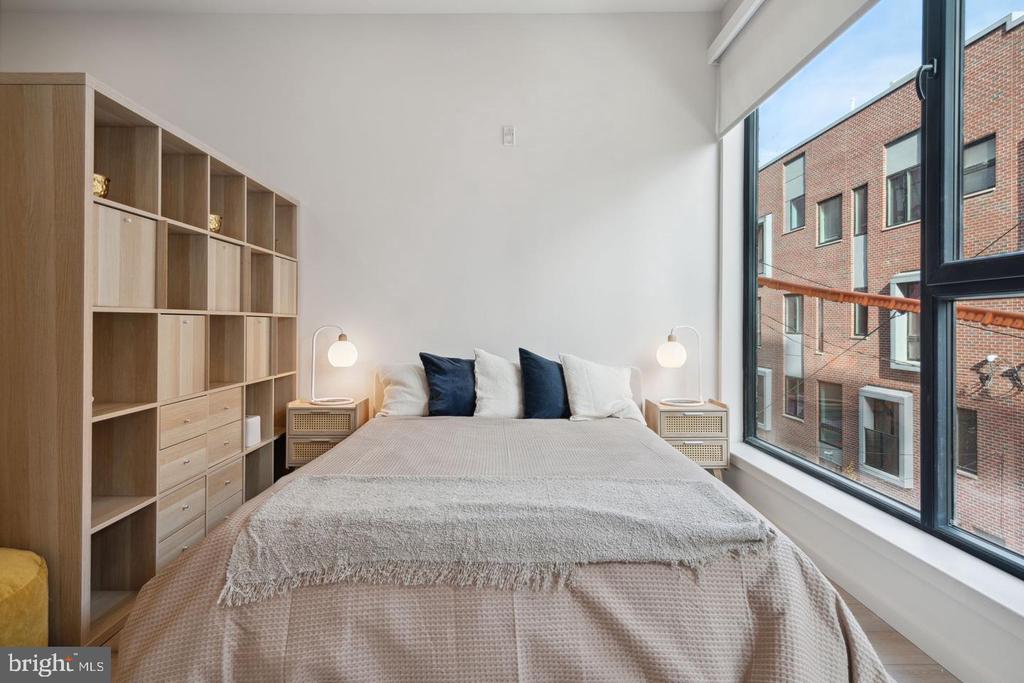 1705 N AMERICAN STREET Unit: 205