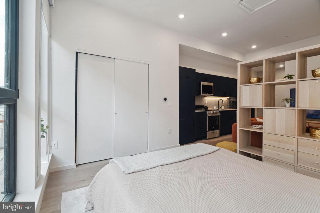 1705 N AMERICAN STREET Unit: 205
