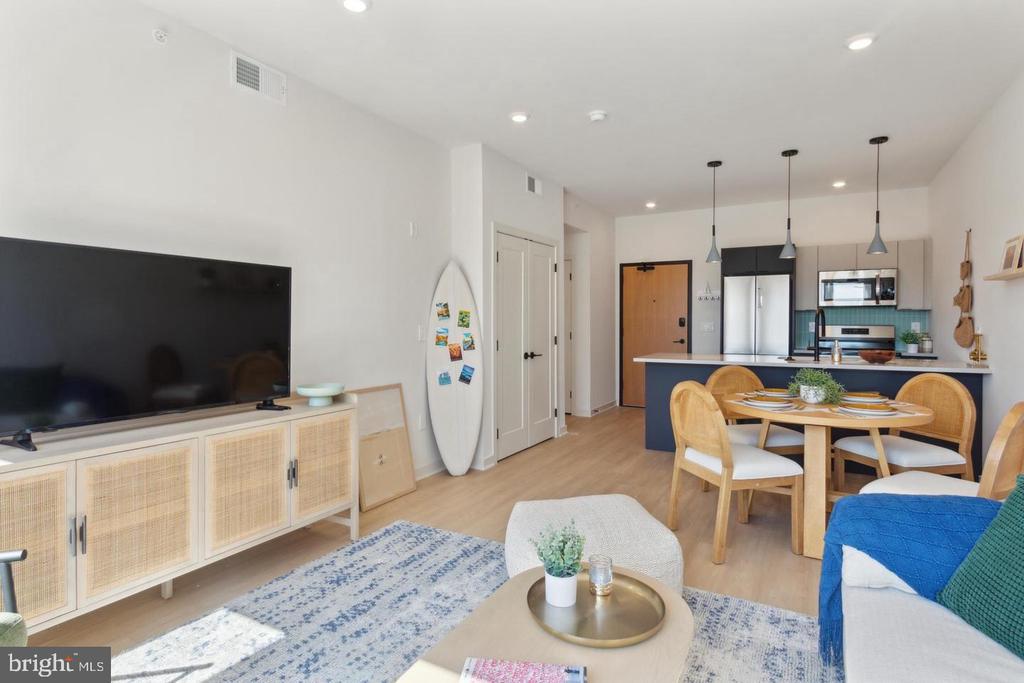 1775 N AMERICAN STREET Unit: 228