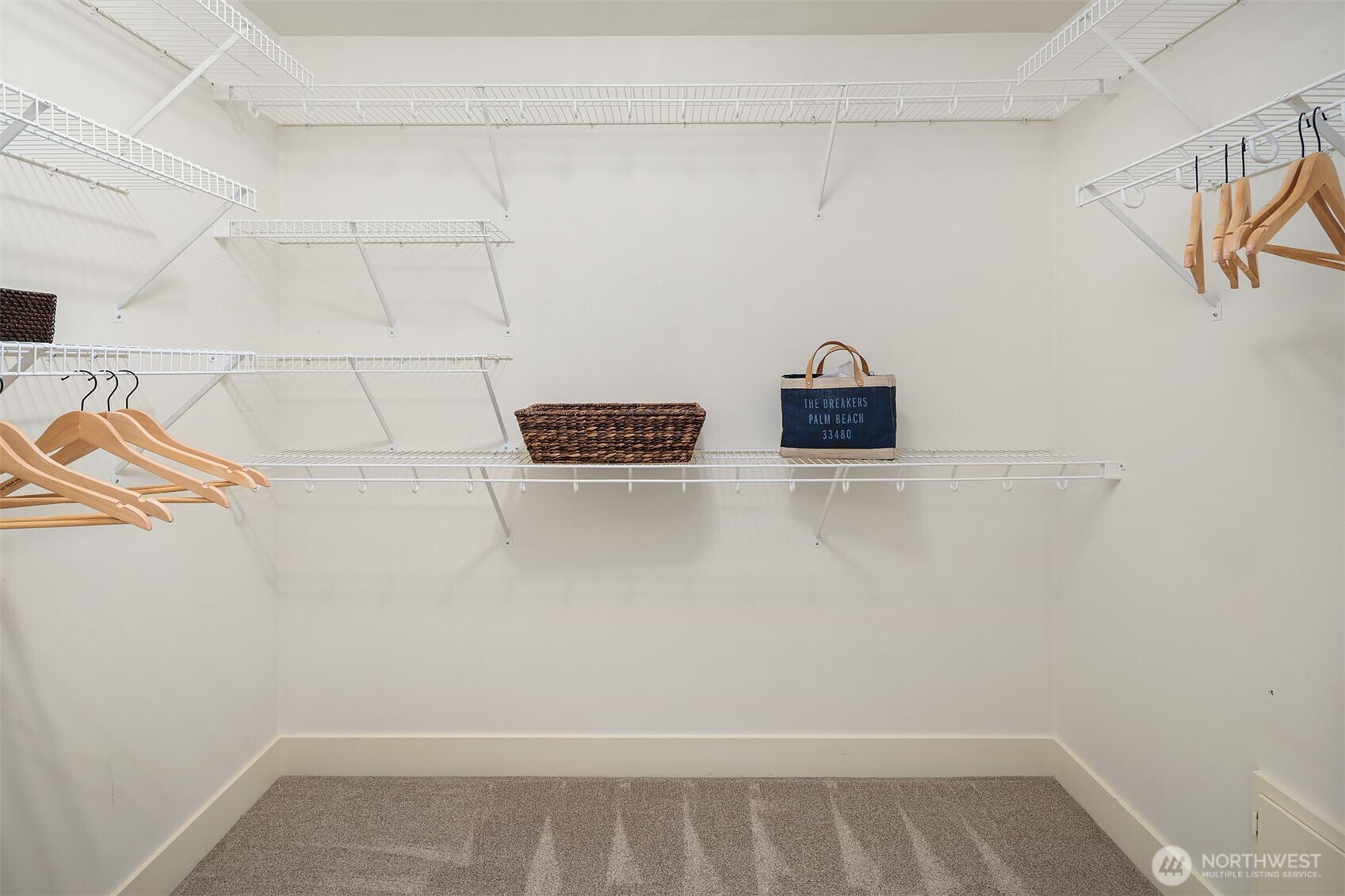 1728 Bellevue Way NE