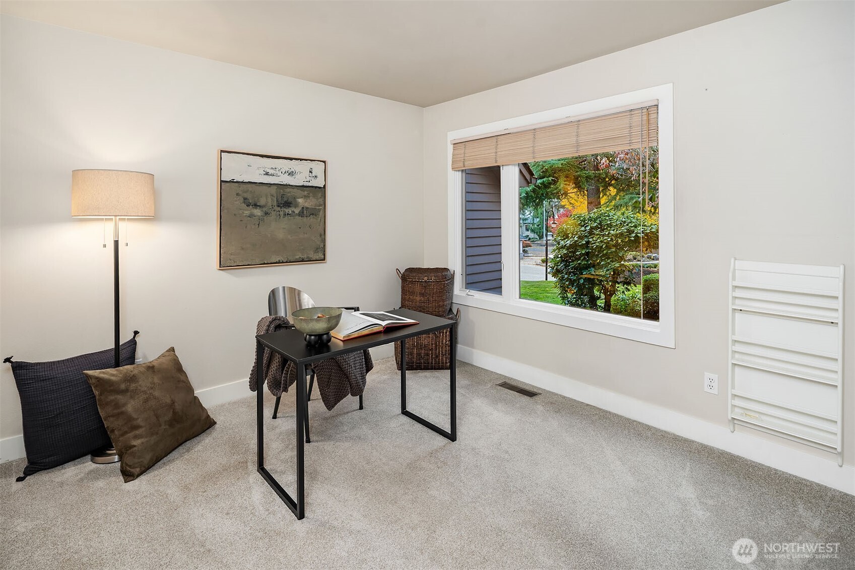 1728 Bellevue Way NE