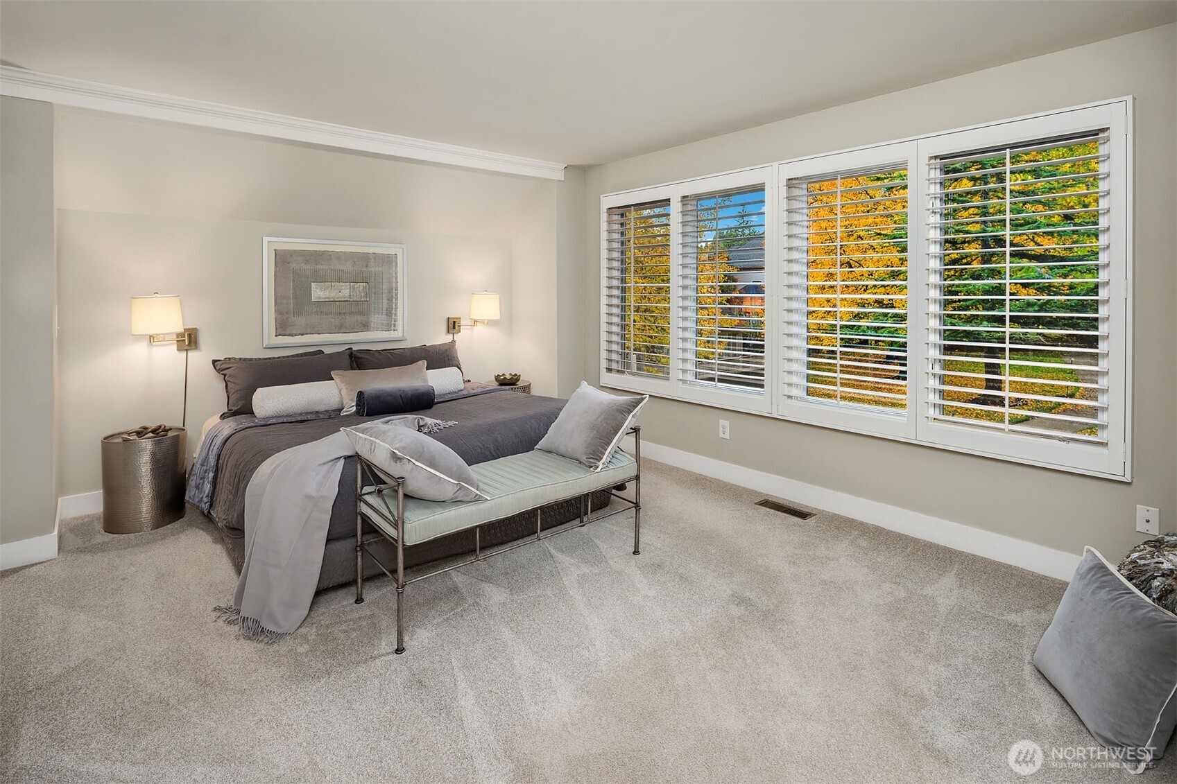 1728 Bellevue Way NE