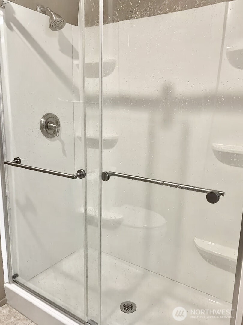 1372 Bellevue Way NE Unit: 2