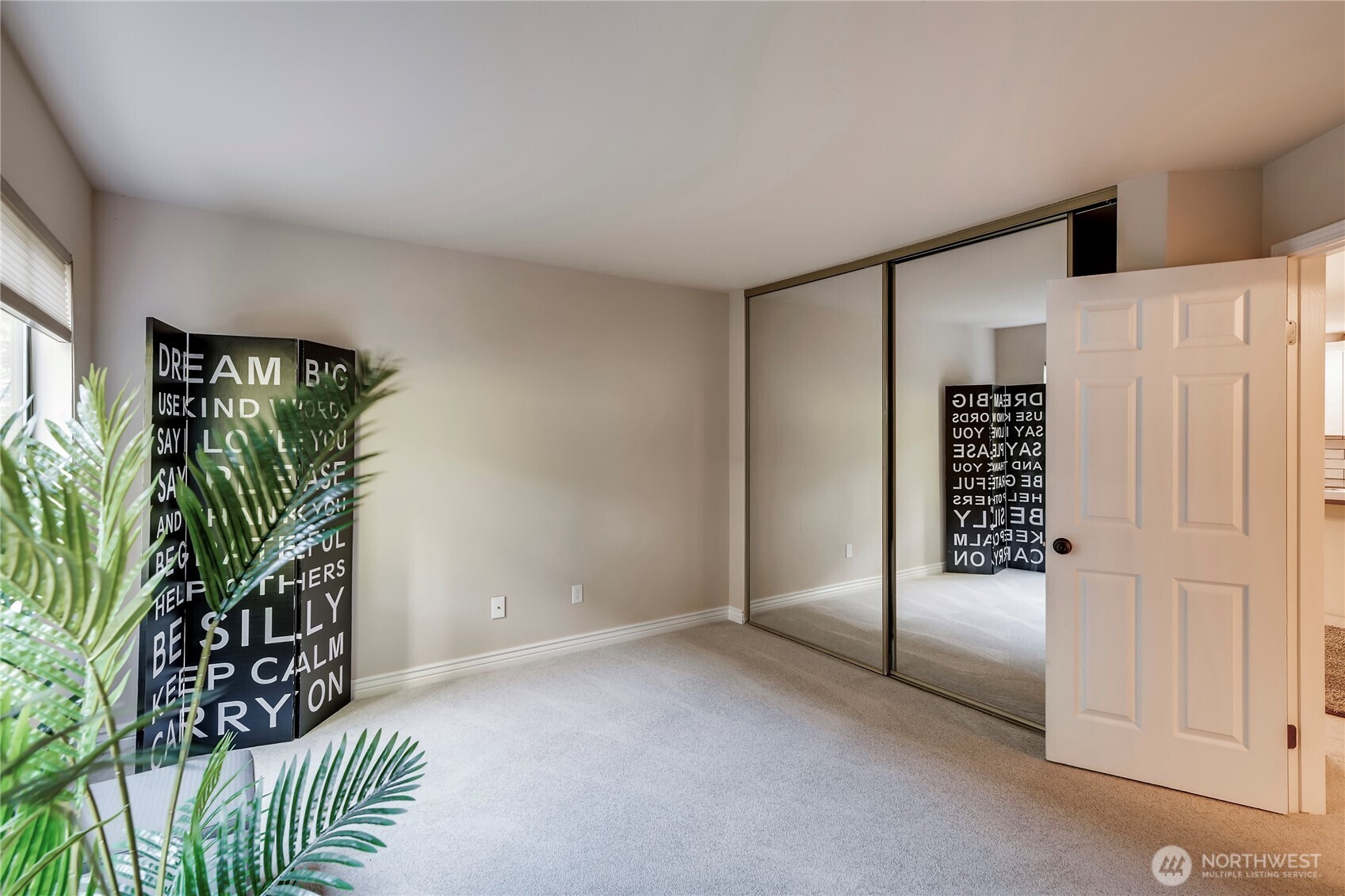 1372 Bellevue Way NE Unit: 2