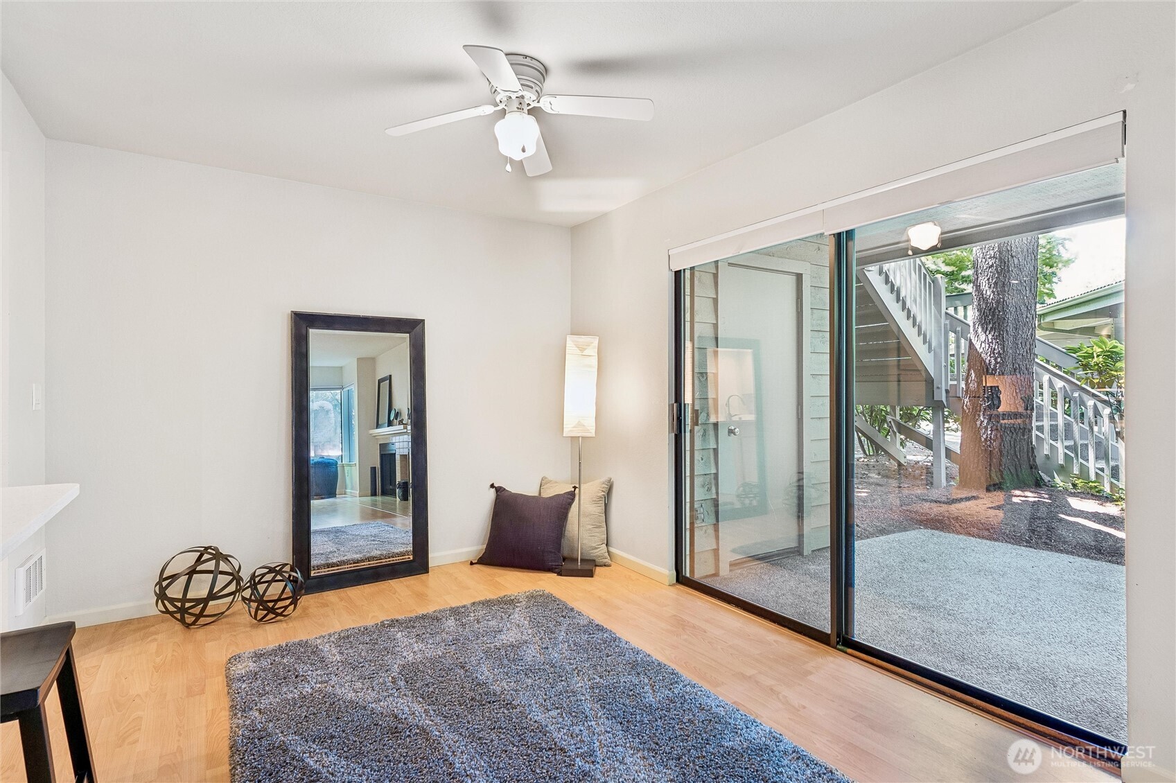 1354 Bellevue Way NE Unit: 3