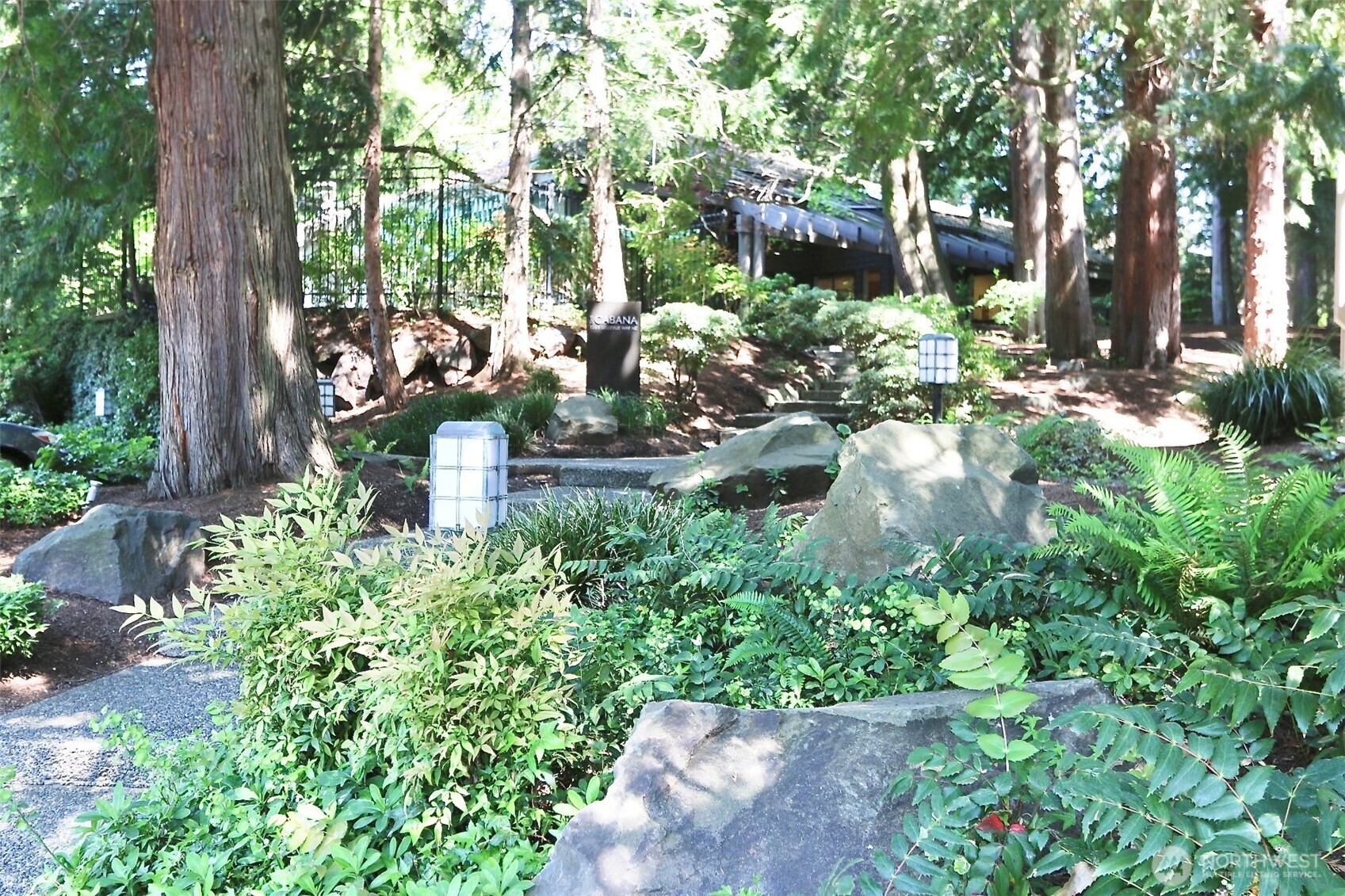 1354 Bellevue Way NE Unit: 3