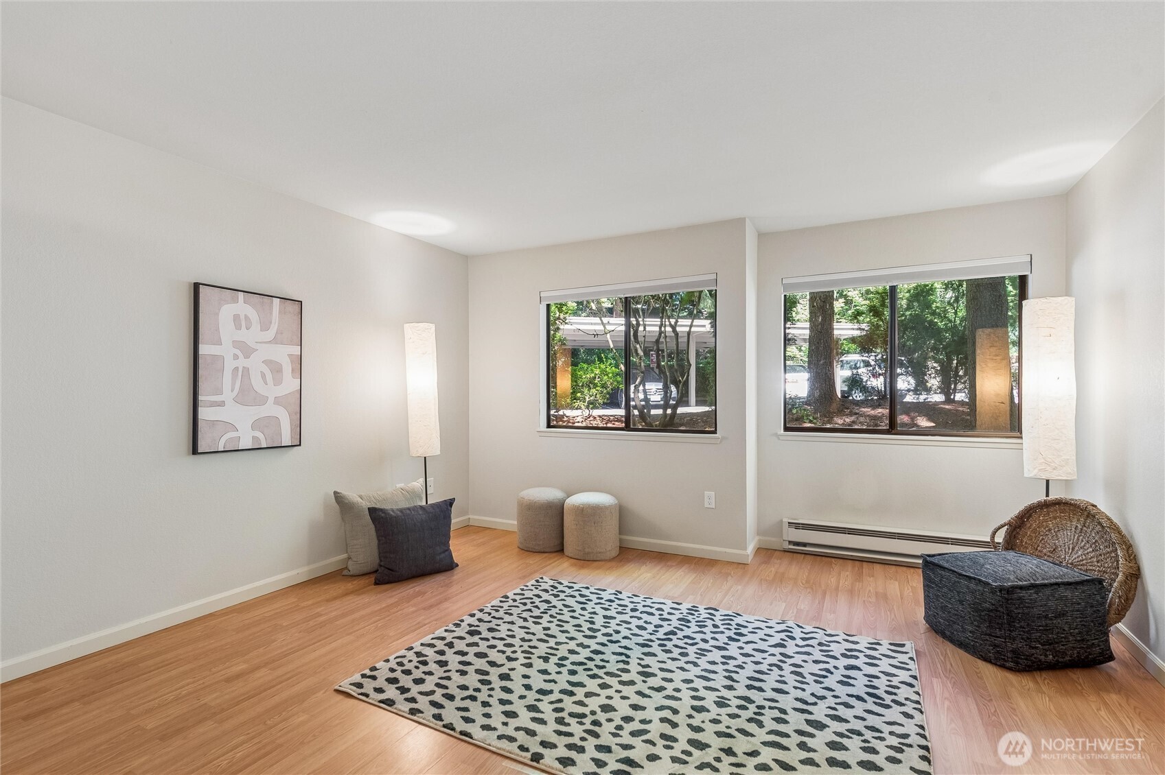 1354 Bellevue Way NE Unit: 3
