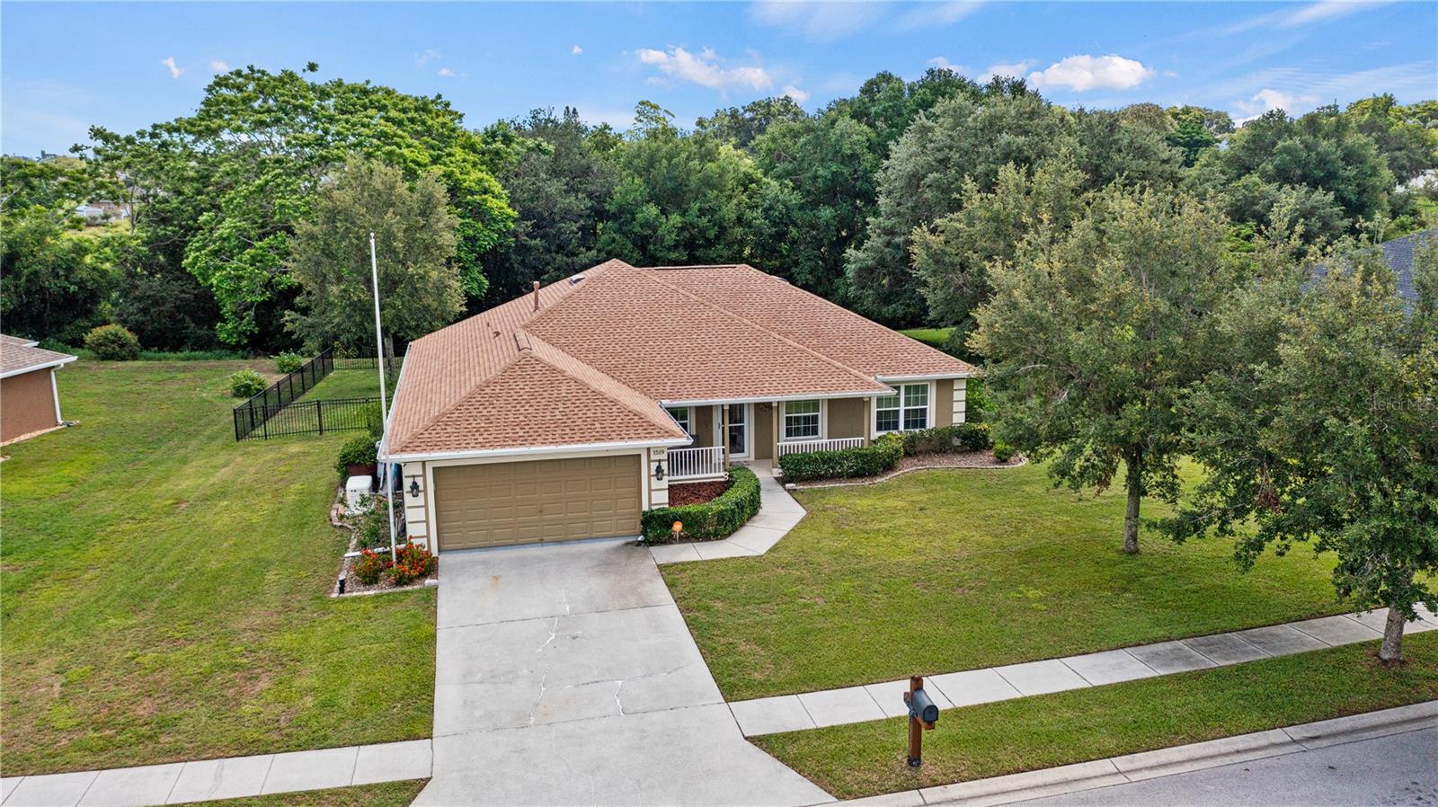 1519 BLUE SKY BLVD