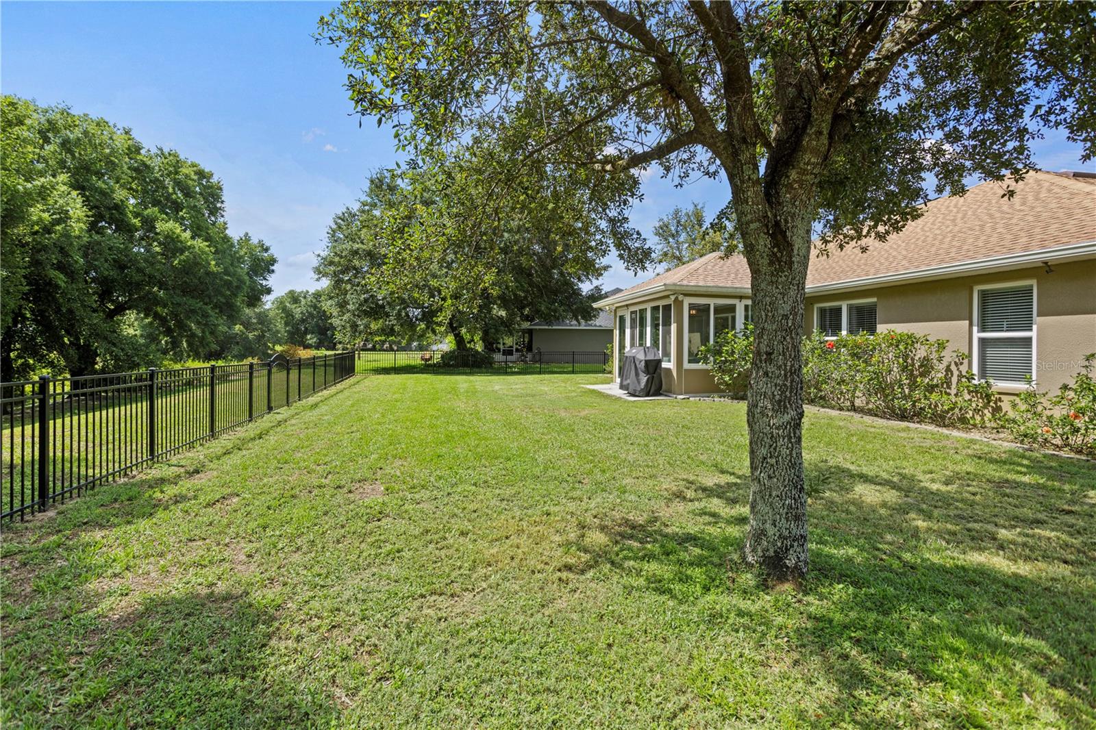1519 BLUE SKY BLVD
