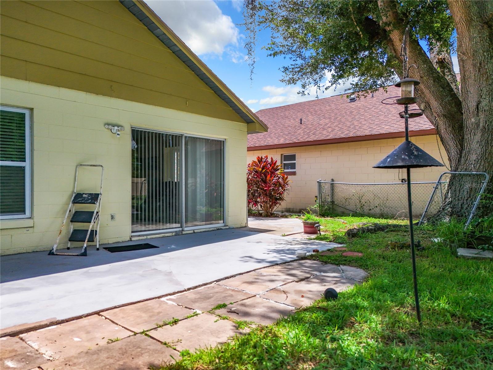 2760 WHISPER LAKES CLUB CIR