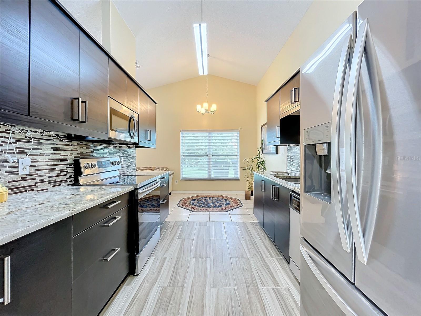 2760 WHISPER LAKES CLUB CIR