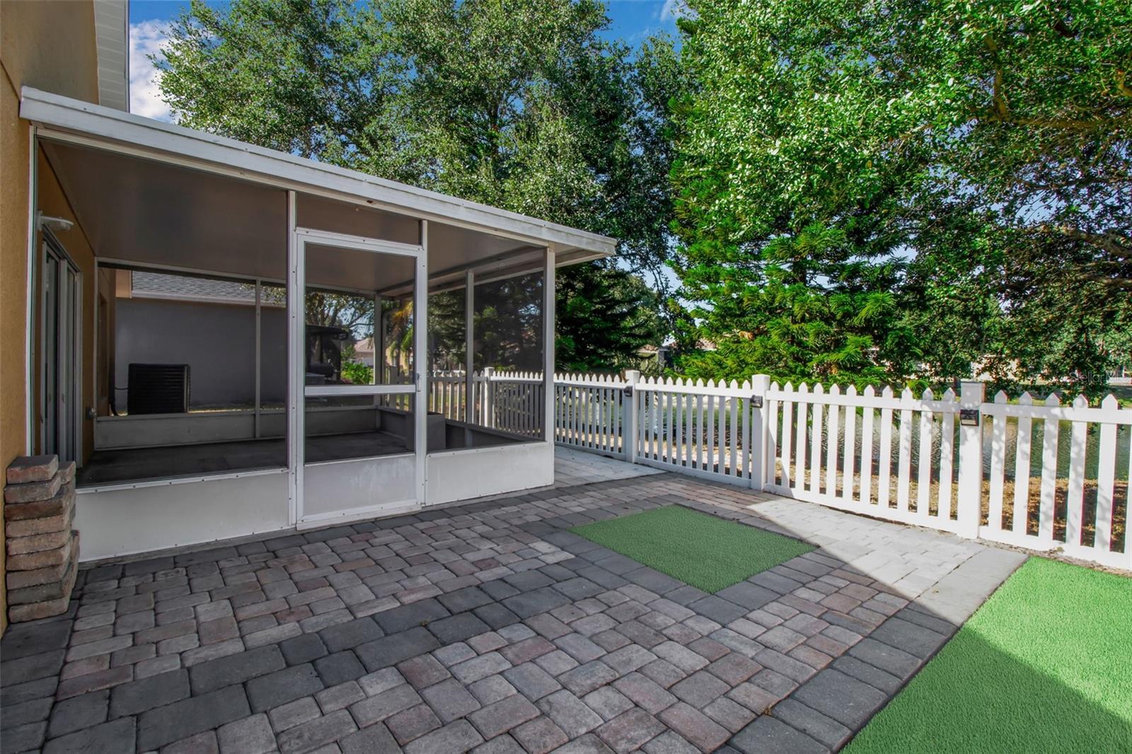 9628 CYPRESS HARBOR DR