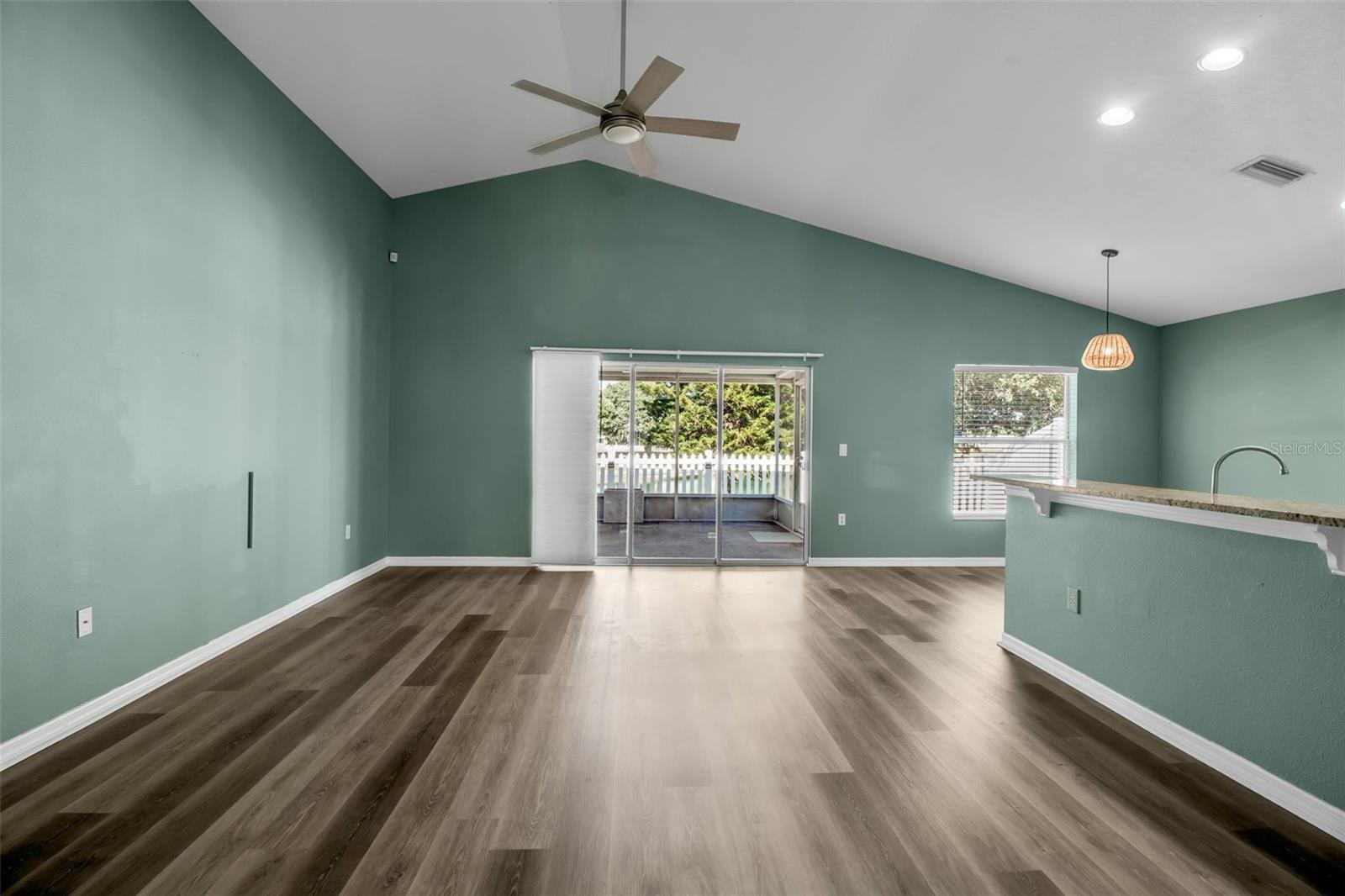 9628 CYPRESS HARBOR DR