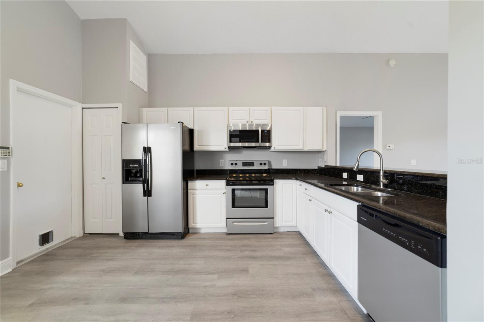 620 SUNRIDGE WOODS BLVD