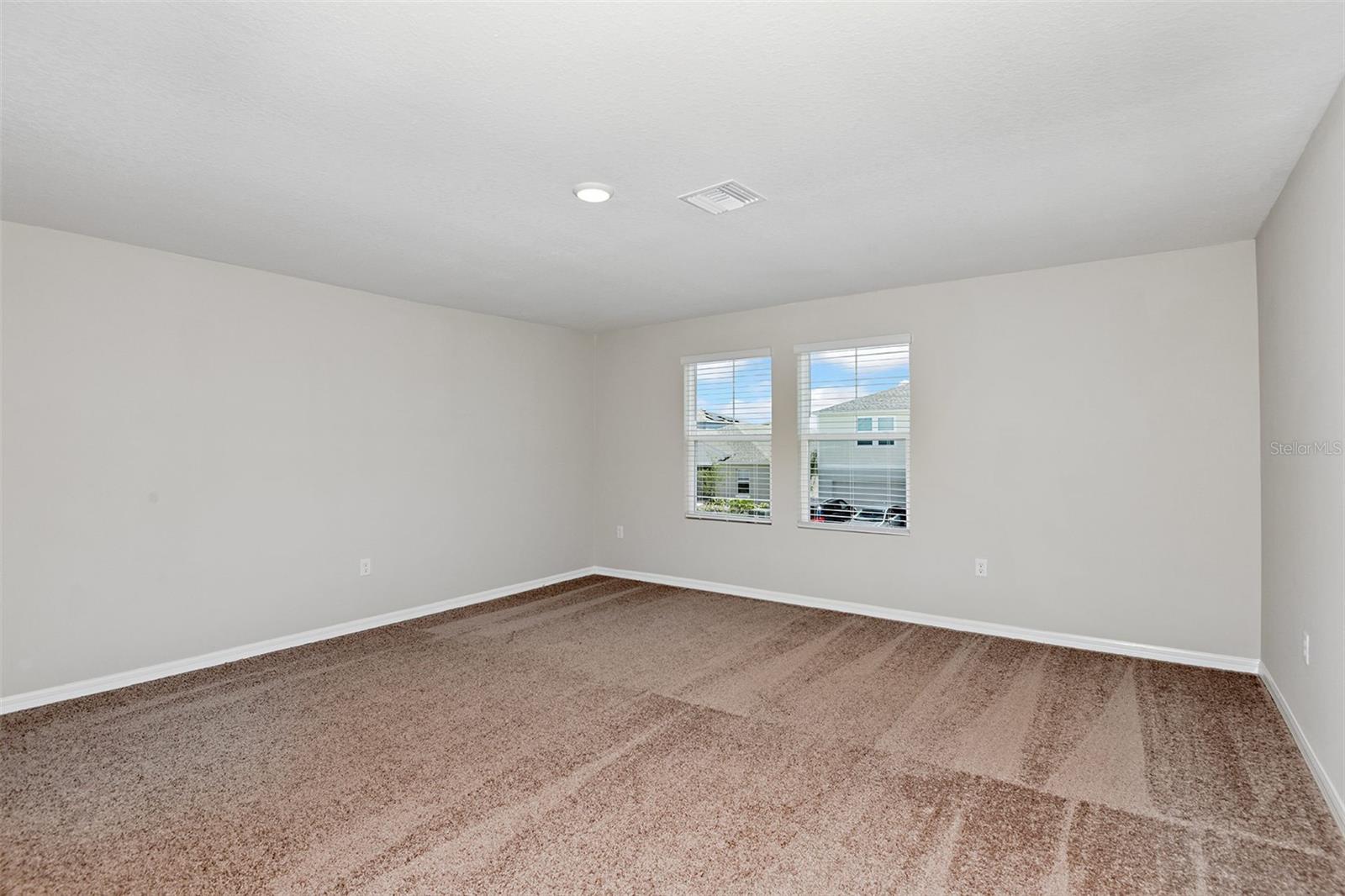 2292 CANYON OAK DR