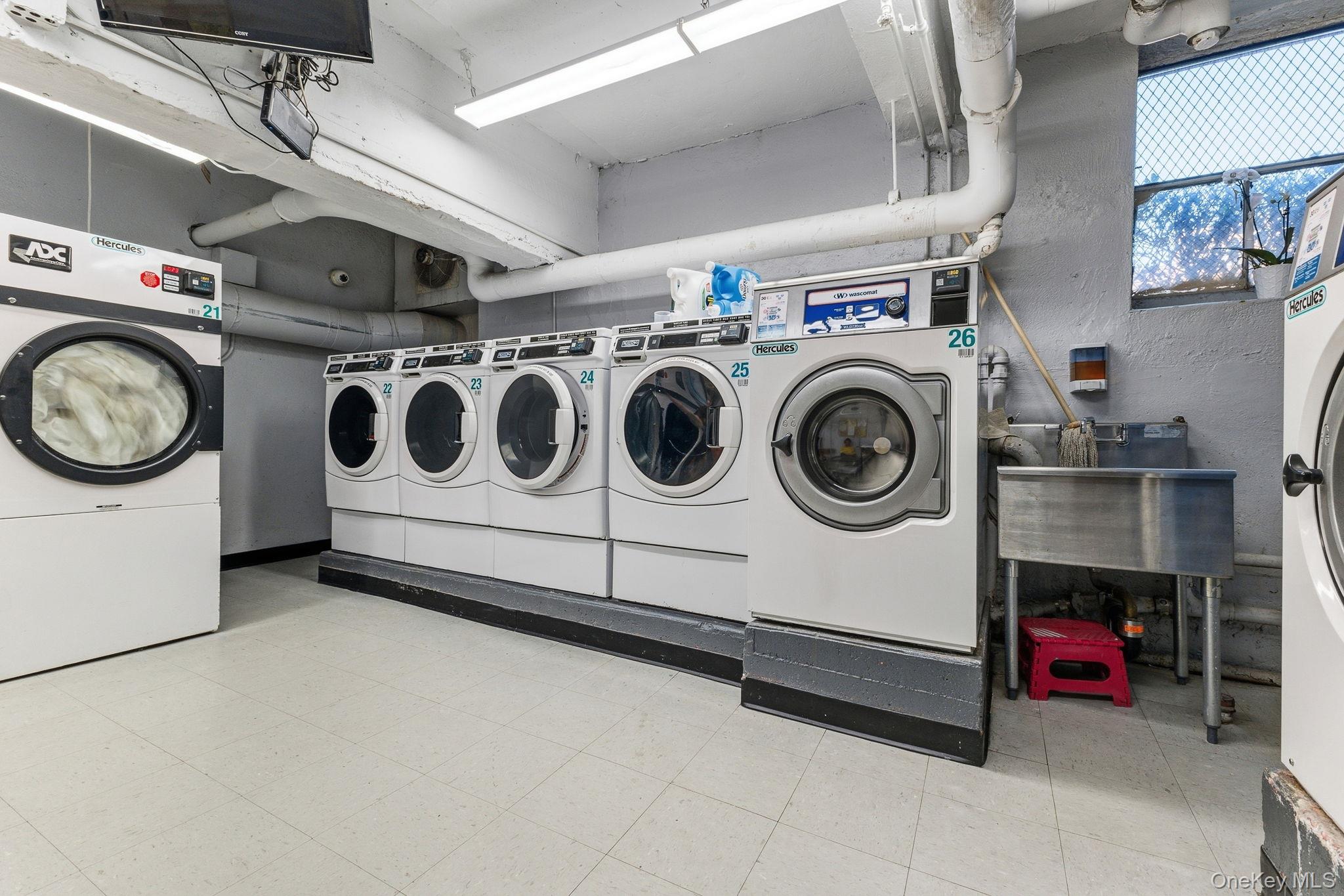 5621 Netherland Avenue Unit: 6B