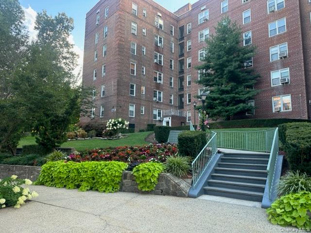 5621 Netherland Avenue Unit: 6B